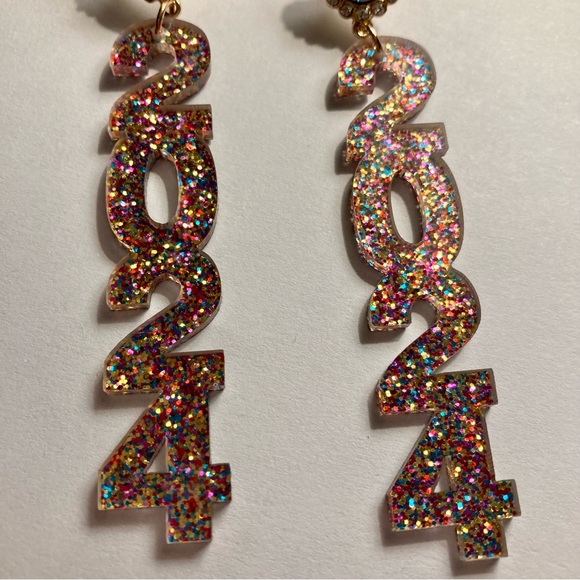 15 Pairs of Earrings Lot NEW 2024 Graduation Limited Edition Jewelry SALE - Picture 5 of 16